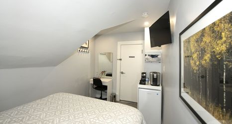 Others 2 Serene Niagara Inn