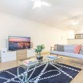 Primary image 1 Perfectly Located Apt Rooftop Pool & Spa, Pittwater Apartments
