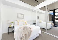 Others 3 Accommodate Canberra - Azure