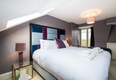 기타 2 Immaculate Designer Home in Wandsworth