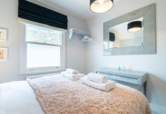 기타 3 Immaculate Designer Home in Wandsworth