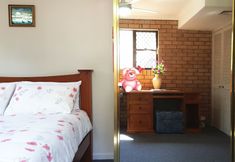 Others 5 Gowrie Agapanthous - Hostel