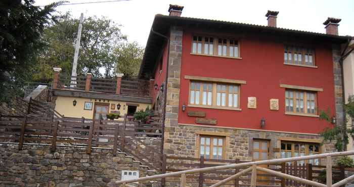 Khác Apartamentos Rurales La Portiella