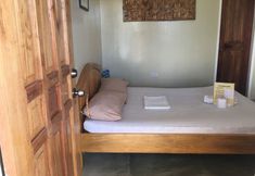 기타 2 John Verhel Homes and Island Tours