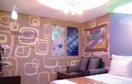 อื่นๆ 4 White Motel