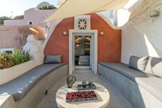 Others Marble Sun Villa by Caldera Houses