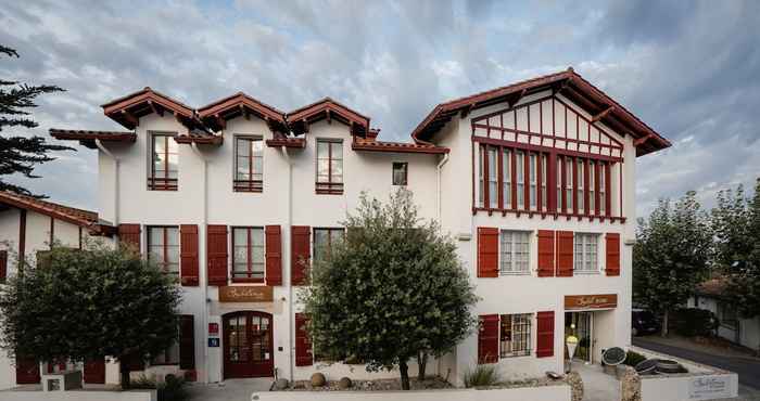 Lain-lain Hotel Briketenia