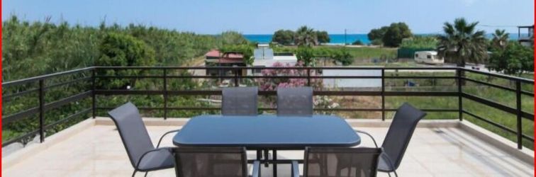 อื่นๆ Sirens House