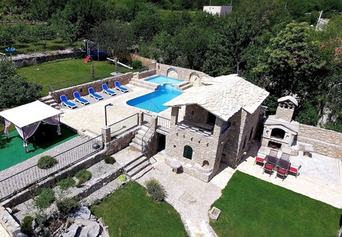 Others Villa Marchelina