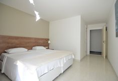 Others 5 Aqua Suit 3