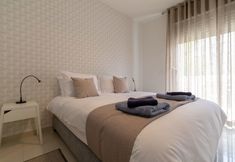 Others 7 Full Option 9 People Central Location