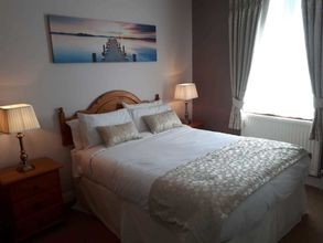 Others 4 The Ritz House