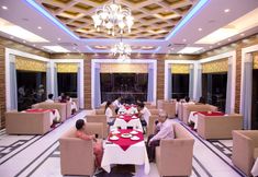 Others 4 Cartel Hotel