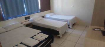 其他 4 Falls Plaza Hotel