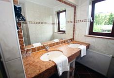 Others 5 Pension Heidi