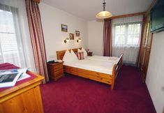 Others 3 Pension Heidi