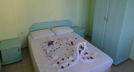 Others 2 Side Forever Apart Otel