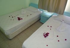 Others 3 Side Forever Apart Otel