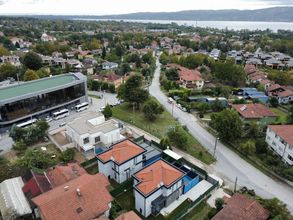 其他 4 Zumrut Villas