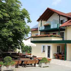 Primary image1Hotel Gasthof Zum Hirschen,施塔姆哈姆飯店