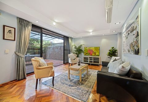 Others Terrace Living in the Heart of Sydney