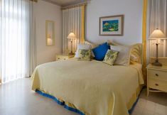 その他 3 Old Trees 201 - The Casuarinas