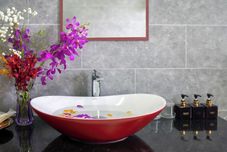 Others Yellow Daisy Villa