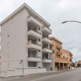 Primary image 1 萨丁尼亚 - 比罗阿古斯蒂诺 2 号奥酒店, Coral Rent a Car | Noleggio auto Alghero 酒店