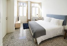 Others 6 Pause Apartments