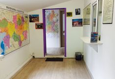 Others 2 Alma Cinema Hostel