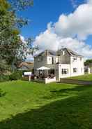 Primary image Peveril House, Spacious Eco-friendly Holiday Home