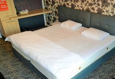 Others 5 King Apart Suites