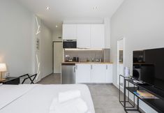 Others 6 The Omnia Collection Pagrati