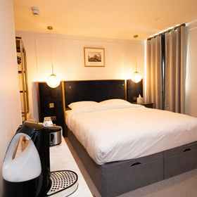 Room 1 Three Falcons Hotel, Primrose Hill Hotels