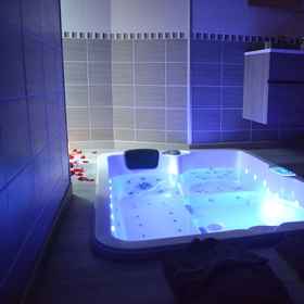 Primary image 1 La Perle Rare, Hotel Musee de l'Ephebe