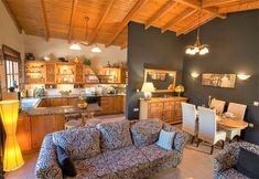 Lain-lain 6 Villa Marina