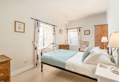 Others 5 Silver Lining - Cottage by the sea