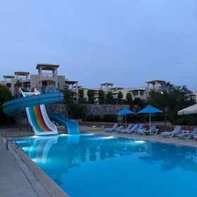 Primary image1萊基亞世界 3 房公寓湖景 4 號飯店,图尔古特布卡伊飯店