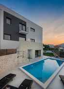 Primary image Villa Salt - 10 people, heated pool, Trogir, near beach & Split airport