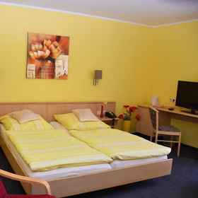 Primary image 1 ホテル レストラン アルト ヴェールハイデン, ヴィルヘルムスヘーエ城ヴァイセンシュタイン翼 ホテル