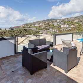 Primary image1貝莉塔民宿,Monastery of Saint Miguel of Refojos Garden飯店