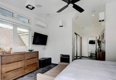 Others 4 Newest House On The Court Leed Platinum Certified, Great for Groups and Families