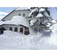 Others 4 Rental Lodge WHITE RABBIT Madarao kogen Cottage ALICE