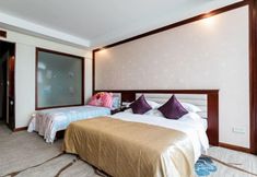 Others 6 Royal Plaza Hotel