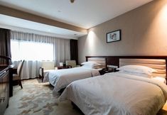 Others 5 Royal Plaza Hotel