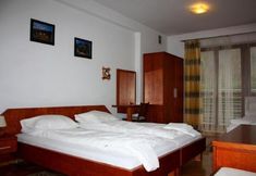 Others 5 Willa Halka