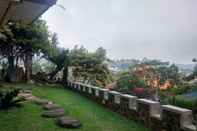 Others Villa Beverly Hills Puncak for 50 pax