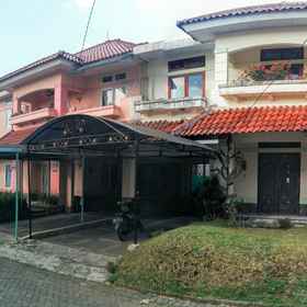 Primary image 1 Villa Anvil Cipanas 4 Bedroom for 25 pax, Binawan European Language Center Hotels