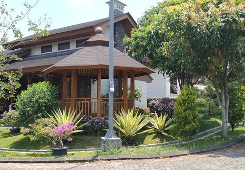 Others Villa Bumblebee 2 – Little Venice Puncak