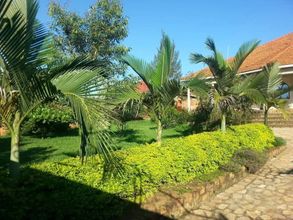 อื่นๆ 4 786 Riverside Acres